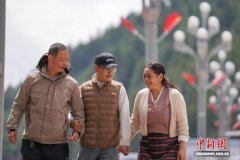 甘肃汉子李喜军扎根西藏亚东28载 守边护民筑牢民族团结